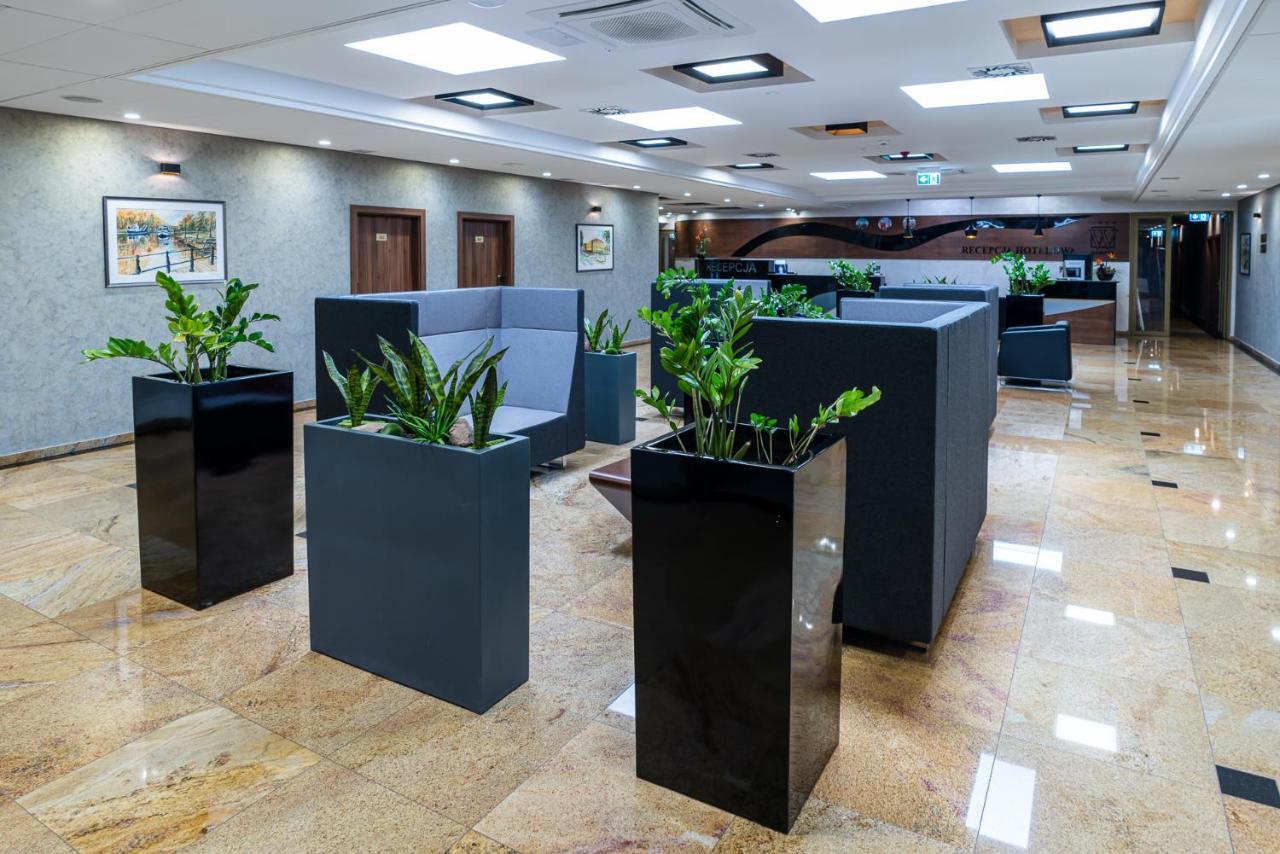Hotel Wodnik บิดกอชซ์ ภายนอก รูปภาพ