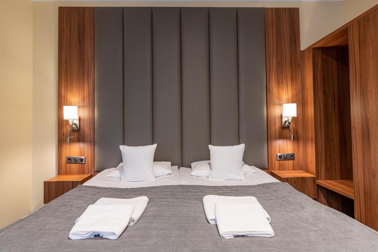 Hotel Wodnik บิดกอชซ์ ภายนอก รูปภาพ