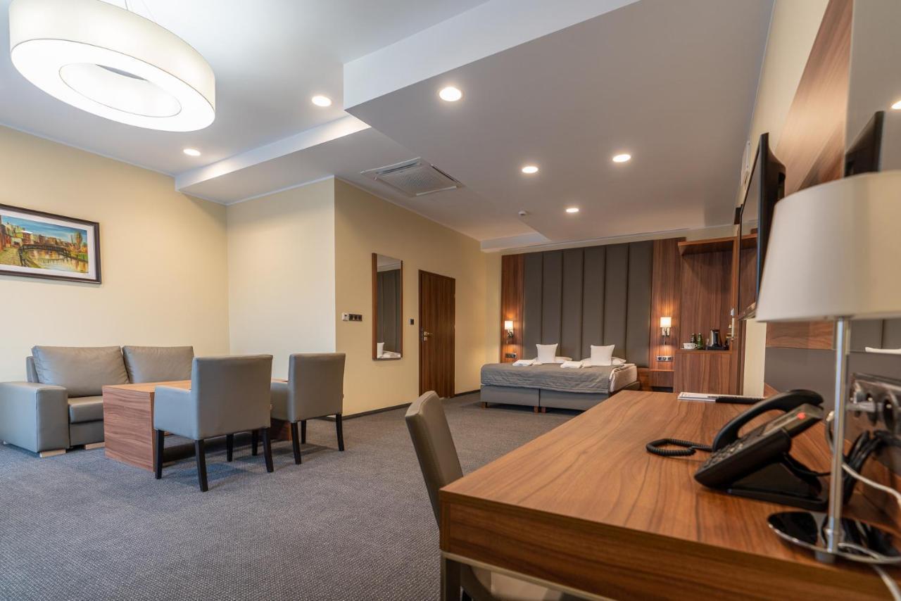 Hotel Wodnik บิดกอชซ์ ภายนอก รูปภาพ