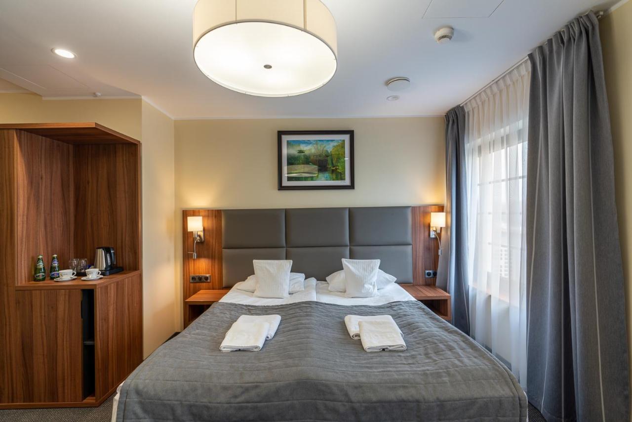 Hotel Wodnik บิดกอชซ์ ภายนอก รูปภาพ