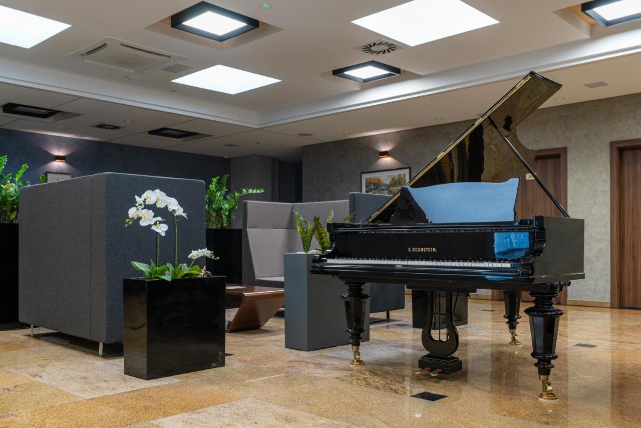 Hotel Wodnik บิดกอชซ์ ภายนอก รูปภาพ