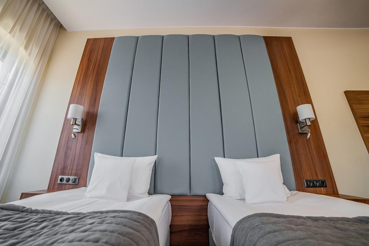 Hotel Wodnik บิดกอชซ์ ภายนอก รูปภาพ